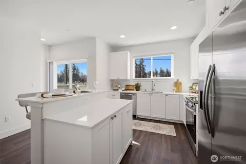Kitchen - 17520 13th Ave E #C, Spanaway, WA 98387 photo 5 of 6