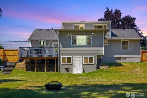 Exterior - 5011 Seahurst Ave, Everett, WA 98203 photo 10 of 10
