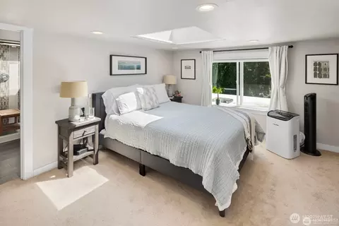 Bedroom - 5011 Seahurst Ave, Everett, WA 98203 photo 4 of 6