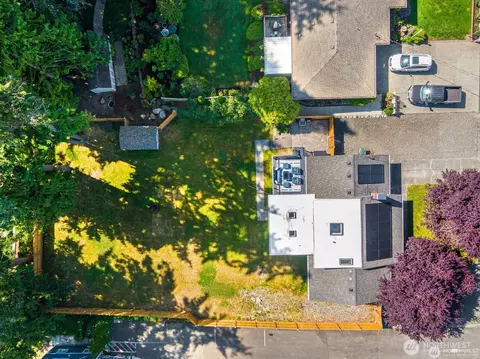 View/Area - 5011 Seahurst Ave, Everett, WA 98203 photo 2 of 3
