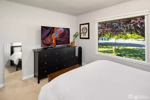 Bedroom - 5011 Seahurst Ave, Everett, WA 98203 photo 2 of 6