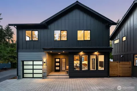 12908 NE 70th Pl, Kirkland, WA 98033