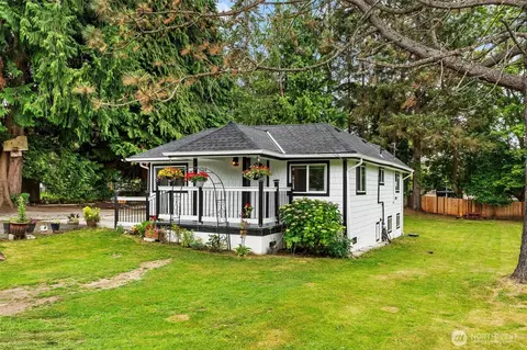 Exterior - 4434 Forest Dr, Everett, WA 98203 photo 6 of 6