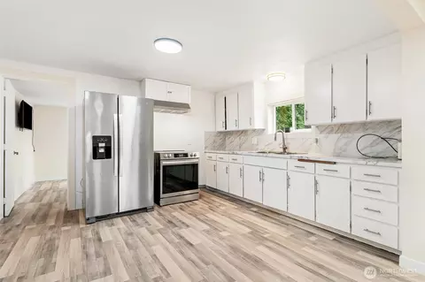 Kitchen - 4434 Forest Dr, Everett, WA 98203 photo 1 of 1