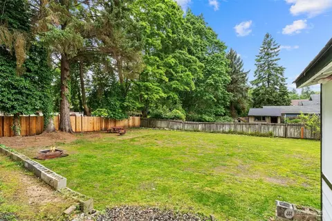 Exterior - 4434 Forest Dr, Everett, WA 98203 photo 4 of 6