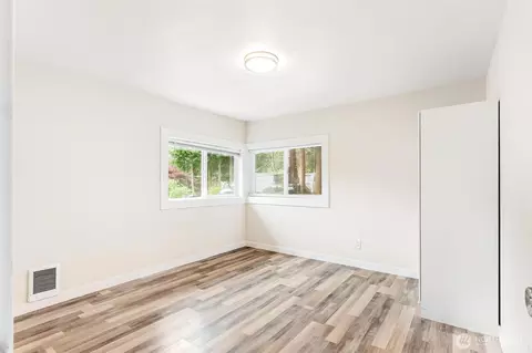 Bedroom - 4434 Forest Dr, Everett, WA 98203 photo 1 of 2