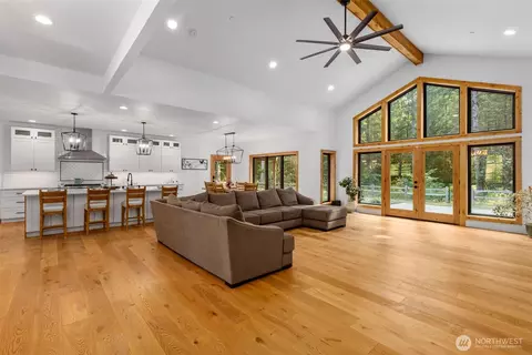 Living - 35220 294th Ave SE, Enumclaw, WA 98022 photo 1 of 5