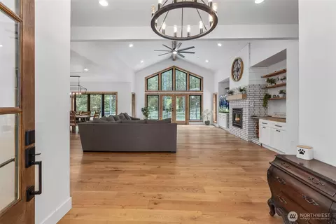 Entry Way - 35220 294th Ave SE, Enumclaw, WA 98022 photo 1 of 2