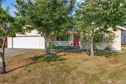 8387 Richmond Park Rd, Blaine, WA 98230