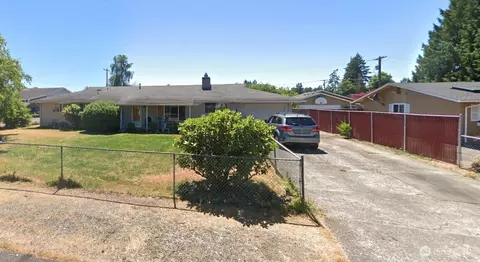 1124 140th St E, Parkland, WA 98445