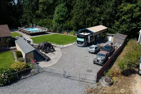 Exterior - 20708 63rd Ave E, Spanaway, WA 98387 photo 2 of 11