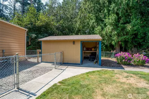 Exterior - 20708 63rd Ave E, Spanaway, WA 98387 photo 7 of 11