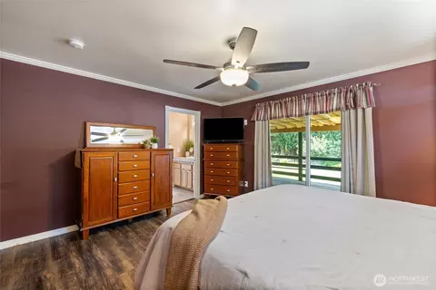 Bedroom - 20708 63rd Ave E, Spanaway, WA 98387 photo 4 of 4