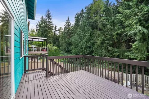 Exterior - 5708 9th Dr W, Everett, WA 98203 photo 2 of 4