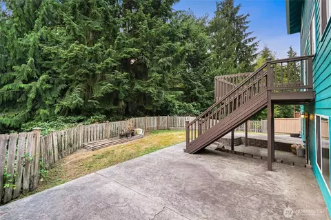 Exterior - 5708 9th Dr W, Everett, WA 98203 photo 4 of 4