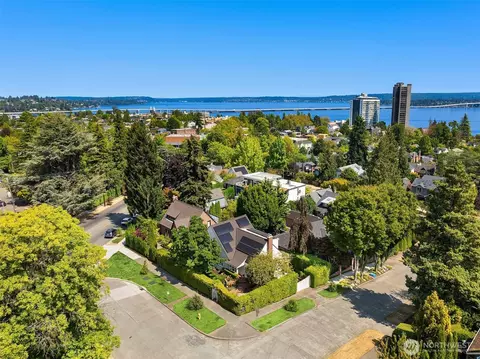 View/Area - 1502 39th Ave E, Seattle, WA 98112 photo 1 of 3