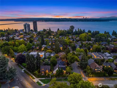View/Area - 1502 39th Ave E, Seattle, WA 98112 photo 3 of 3