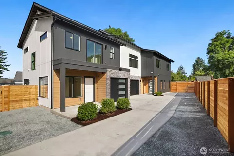 508 SW 137th St #A, Burien, WA 98166