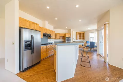 Kitchen - 1702 Lotzgesell Rd, Sequim, WA 98382 photo 2 of 5