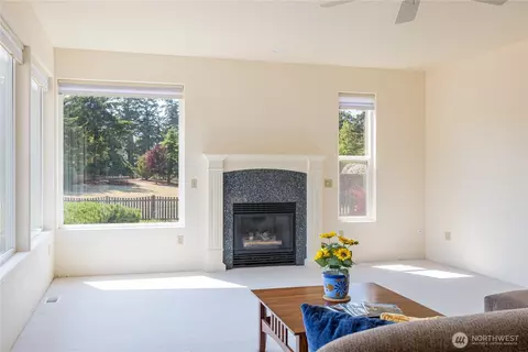 Living - 1702 Lotzgesell Rd, Sequim, WA 98382 photo 3 of 5