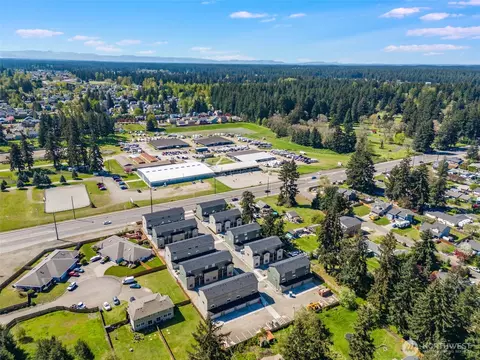 View/Area - 17514 13th Ave E #C, Spanaway, WA 98387 photo 7 of 9