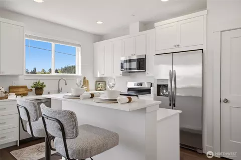 Kitchen - 17514 13th Ave E #C, Spanaway, WA 98387 photo 1 of 6