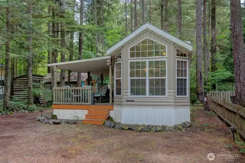 137 6 Riverside Dr, Deming, WA 98244