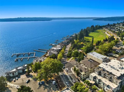 210 Market St #304, Kirkland, WA 98033