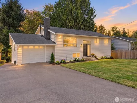 16032 22nd Ave W, Lynnwood, WA 98087