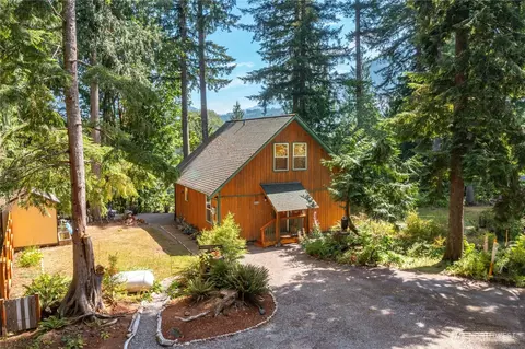 7712 Viewridge Dr, Maple Falls, WA 98266