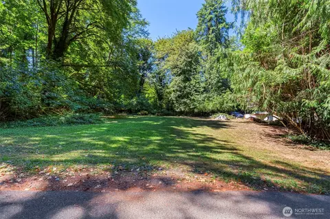 7591 Grahns Ln NE, Bremerton, WA 98311