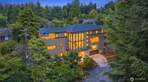 9528 28th Ave NW, Seattle, WA 98117