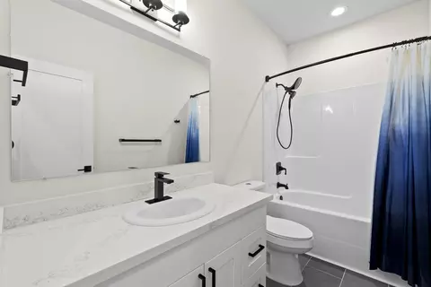 Bath - 357 E Bear, Mccleary, WA 98557 photo 1 of 5