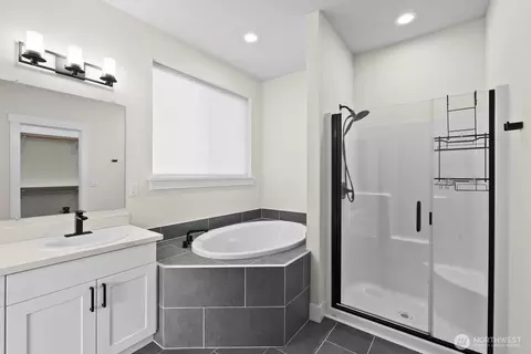Bath - 357 E Bear, Mccleary, WA 98557 photo 5 of 5