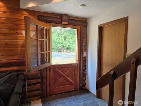 Entry Way - 362 Autumn Rd, Sequim, WA 98382 photo 1 of 4