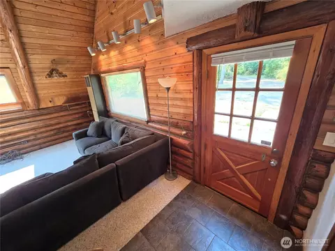 Entry Way - 362 Autumn Rd, Sequim, WA 98382 photo 2 of 4