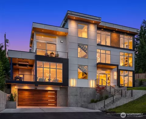 13011 SE Newport Way, Bellevue, WA 98006