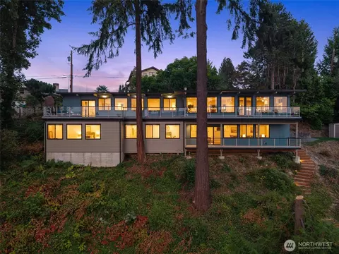 2003 82nd Ave SE #1, Mercer Island, WA 98040