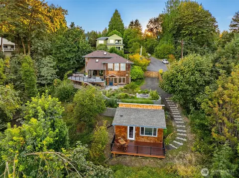 1111 Woodard Ave NW, Olympia, WA 98502