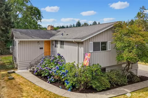 530 Forrest Park Dr, Fircrest, WA 98466