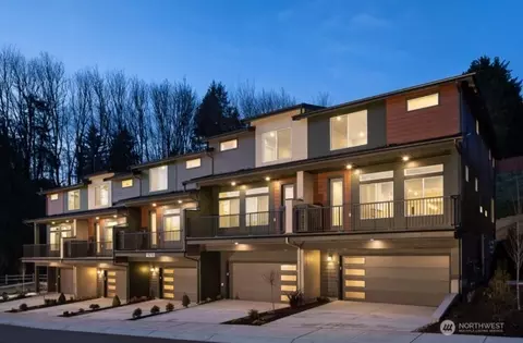 13210 NE 127th Way #D, Kirkland, WA 98034
