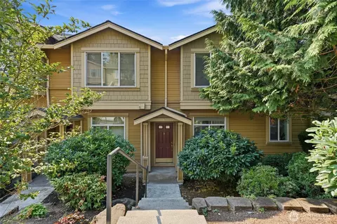 23300 SE Black Nugget Rd #M2, Issaquah, WA 98029