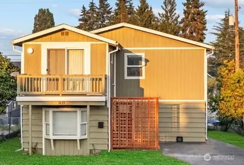 3633 E J St, Tacoma, WA 98404