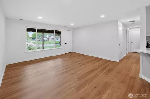 Living - 320 213th Pl SW, Bothell, WA 98021 photo 2 of 7