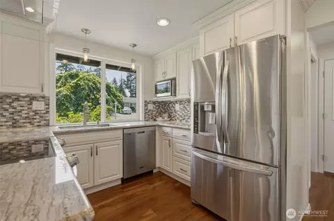 Kitchen - 105 161st St SE, Bothell, WA 98012 photo 2 of 4