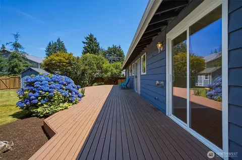 Exterior - 105 161st St SE, Bothell, WA 98012 photo 8 of 14