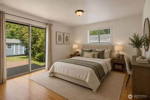 Bedroom - 105 161st St SE, Bothell, WA 98012 photo 4 of 5