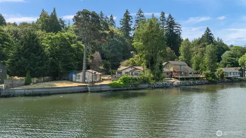 1747 SW Bay St, Port Orchard, WA 98366