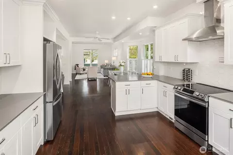 Kitchen - 227 29th Ave E, Seattle, WA 98112 photo 4 of 4