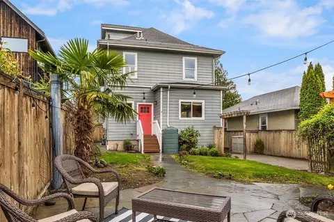 Exterior - 227 29th Ave E, Seattle, WA 98112 photo 7 of 7
